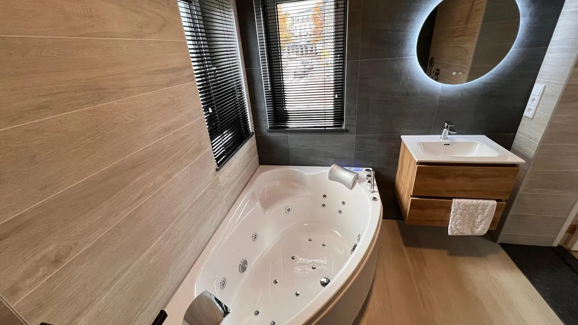 Hotel Parkzicht Valkenburg aan de Geul 4*,